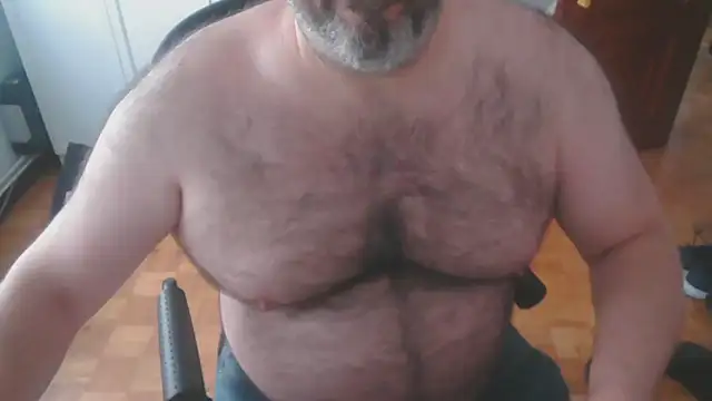 mikeyhotbear online show from 10.29.25