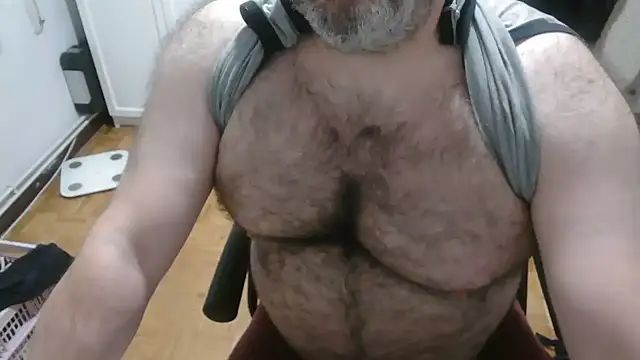 mikeyhotbear online show from 05.26.26