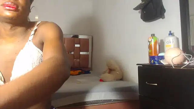 Kristal Cox1 online show from 10.11.25