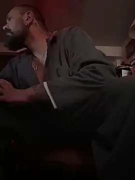 Snapshot of htk1975 chatting on 02.05.26 htk1975 online show from 02.05.26