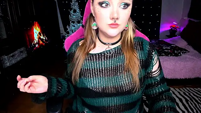 Snapshot of YourDyingBride chatting on 12.21.24 YourDyingBride online show from 12.21.24