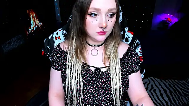 Snapshot of YourDyingBride chatting on 01.19.25 YourDyingBride online show from 01.19.25