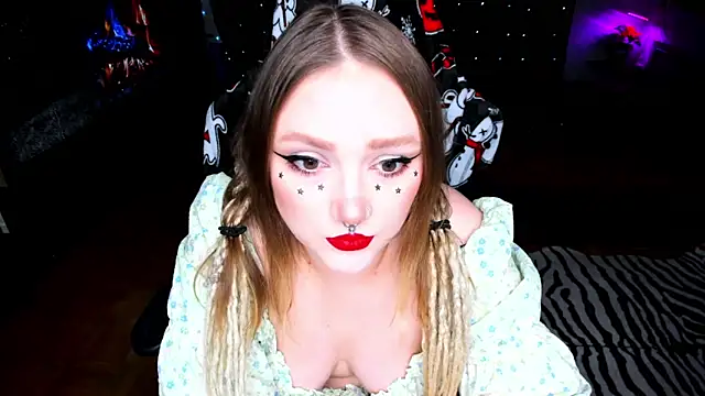 Snapshot of YourDyingBride chatting on 01.23.25 YourDyingBride online show from 01.23.25