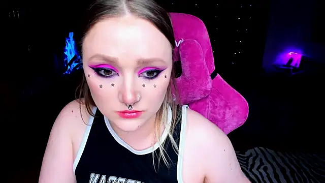 Snapshot of YourDyingBride chatting on 03.23.25 YourDyingBride online show from 03.23.25