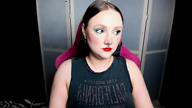 Snapshot of YourDyingBride chatting on 10.08.25 YourDyingBride online show from 10.08.25