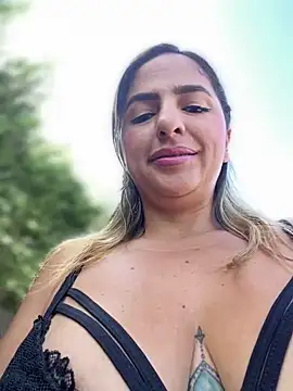 sammyqueenx21 online show from 01.24.25