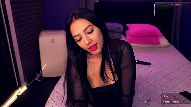 bull vixen2001 online show from 11.30.25