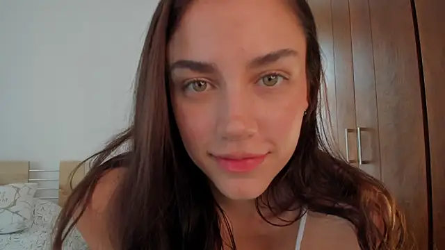 GrettaBenett online show from 12.09.24