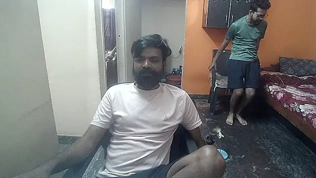 Snapshot of Indiaguy4u chatting on 12.28.24 Indiaguy4u online show from 12.28.24