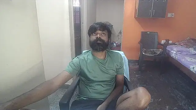 Snapshot of Indiaguy4u chatting on 01.06.25 Indiaguy4u online show from 01.06.25