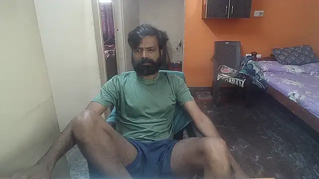 Snapshot of Indiaguy4u chatting on 01.17.25 Indiaguy4u online show from 01.17.25