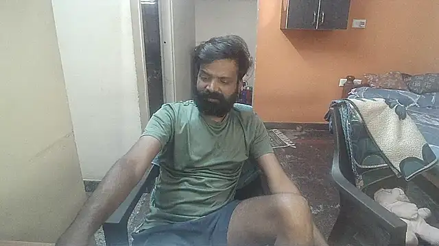 Snapshot of Indiaguy4u chatting on 01.19.25 Indiaguy4u online show from 01.19.25
