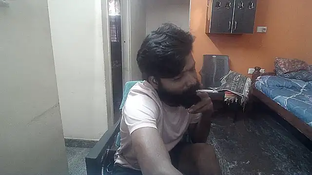 Snapshot of Indiaguy4u chatting on 01.22.25 Indiaguy4u online show from 01.22.25