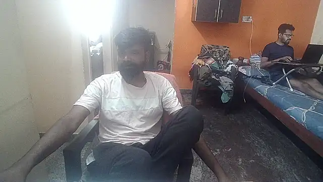 Snapshot of Indiaguy4u chatting on 02.21.25 Indiaguy4u online show from 02.21.25