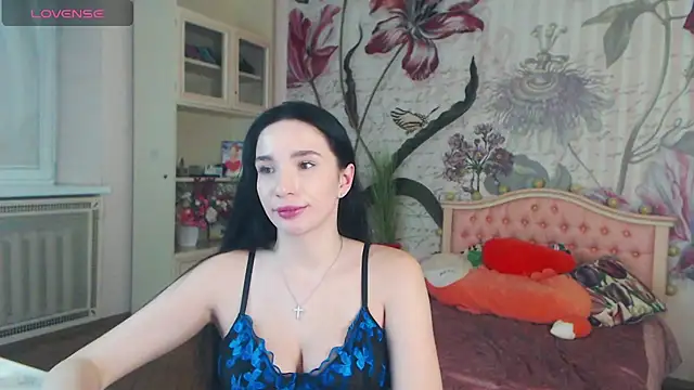 AliciaBow online show from 12.23.24