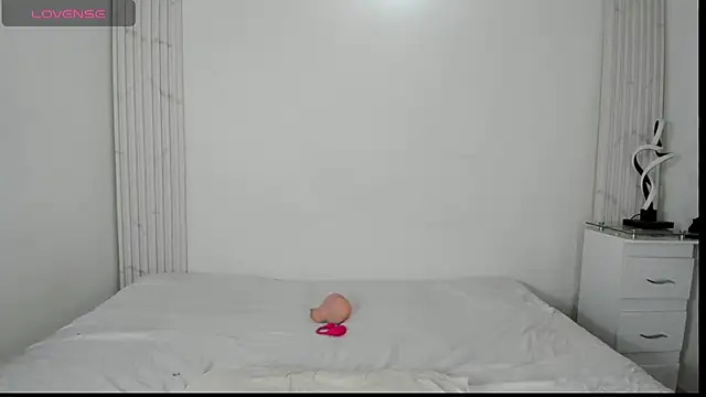 dollpamela online show from 10.20.25