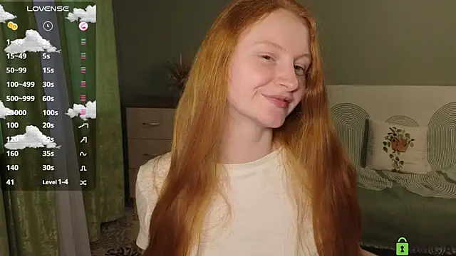 Snapshot of astoria_ross_ chatting on 03.27.26 astoria ross online show from 03.27.26