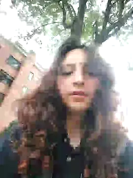 Snapshot of _Laary chatting on 12.18.24 Laary online show from 12.18.24