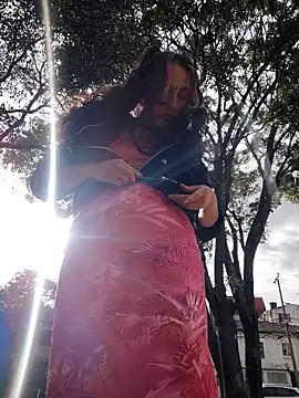  Laary online show from 10.19.25