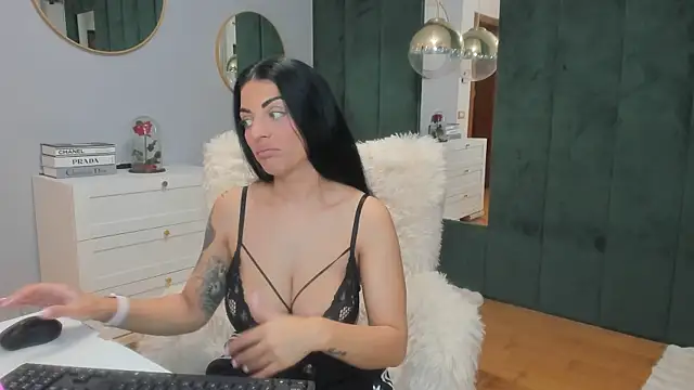 ElisaBaxter online show from 11.01.25