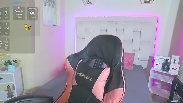 shanakendall online show from 10.21.25