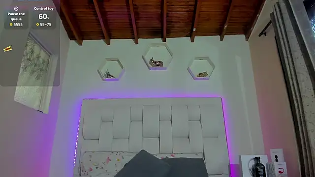 shanakendall online show from 11.19.25