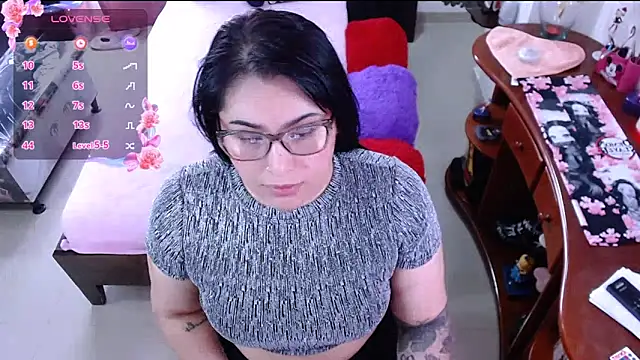 lufek23 online show from 03.05.25