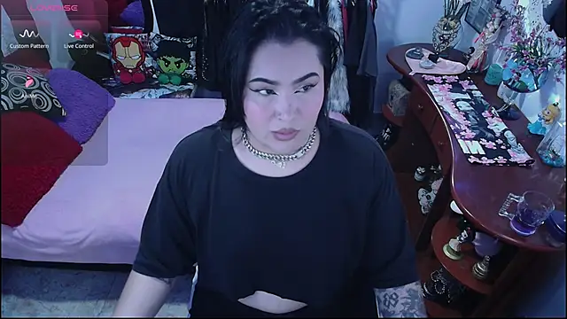 lufek23 online show from 10.23.25