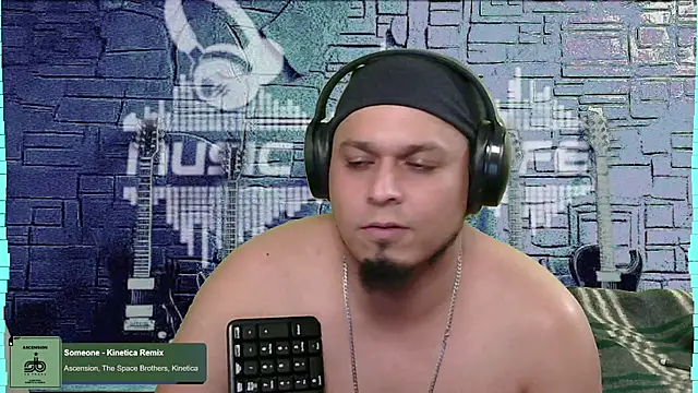 chino roz online show from 01.08.25