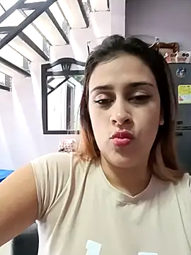 Latina sexy1 online show from 03.05.25