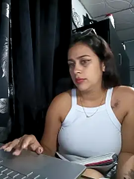 Latina sexy1 online show from 02.04.26