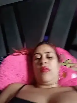 Snapshot of Latina_sexy1 chatting on 06.12.26 Latina sexy1 online show from 06.12.26