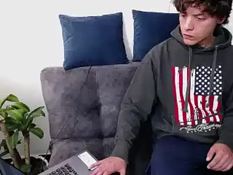 Snapshot of Santiago_kiler chatting on 12.29.24 Santiago kiler online show from 12.29.24