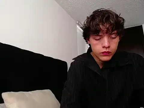 Snapshot of Santiago_kiler chatting on 12.30.24 Santiago kiler online show from 12.30.24