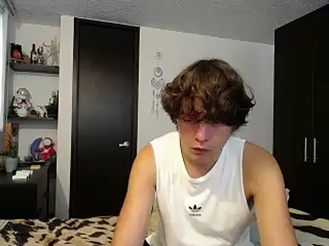 Snapshot of Santiago_kiler chatting on 03.08.25 Santiago kiler online show from 03.08.25