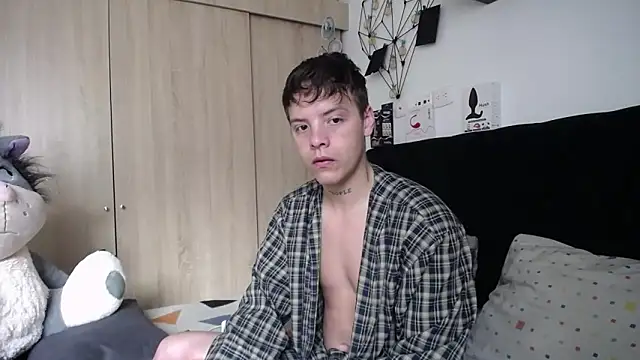 Snapshot of Santiago_kiler chatting on 09.19.25 Santiago kiler online show from 09.19.25