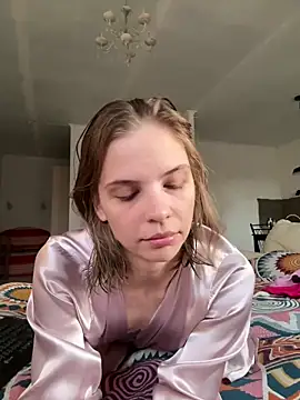 Snapshot of LeyaJohnson chatting on 10.16.25 LeyaJohnson online show from 10.16.25