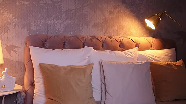 AngelaFay online show from 03.17.25