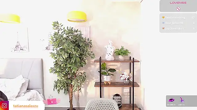 Sassy--Girl online show from 01.06.25