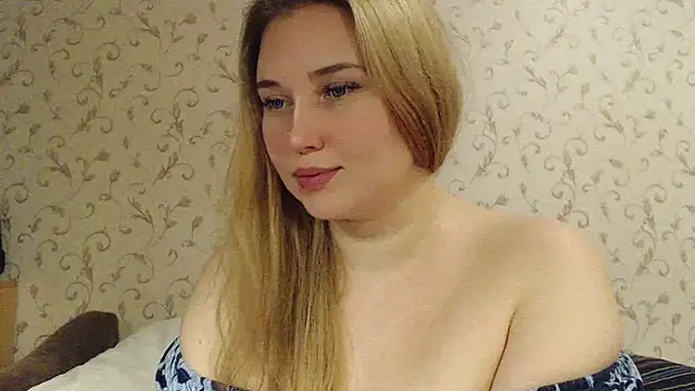 mmmPinUpGirl online show from 12.08.24