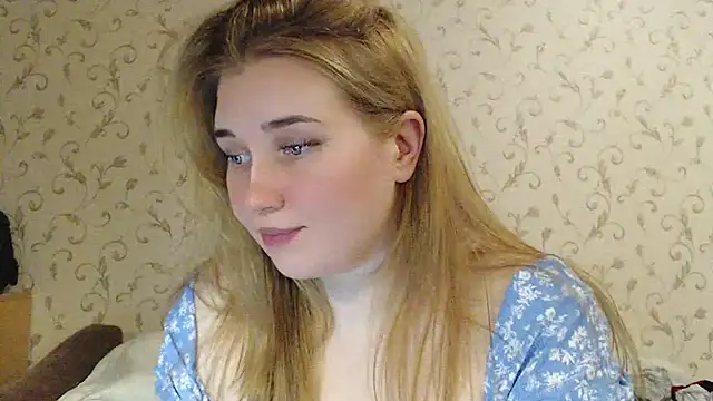 mmmPinUpGirl online show from 12.17.24