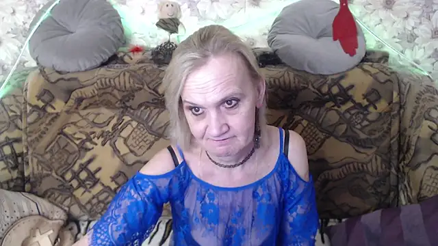 MissBekker online show from 01.21.25