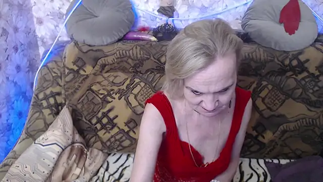 MissBekker online show from 02.02.25