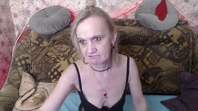 MissBekker online show from 02.27.25