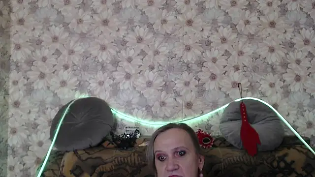 MissBekker online show from 03.10.26