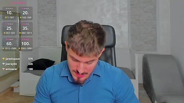 Snapshot of WilsonJules chatting on 12.08.24 WilsonJules online show from 12.08.24