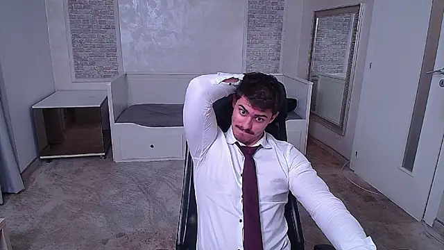 Snapshot of WilsonJules chatting on 01.22.25 WilsonJules online show from 01.22.25