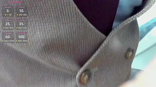 Snapshot of WilsonJules chatting on 02.22.25 WilsonJules online show from 02.22.25