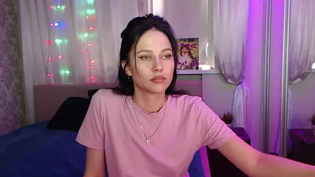 Snapshot of Zlata888 chatting on 09.24.25 Zlata888 online show from 09.24.25