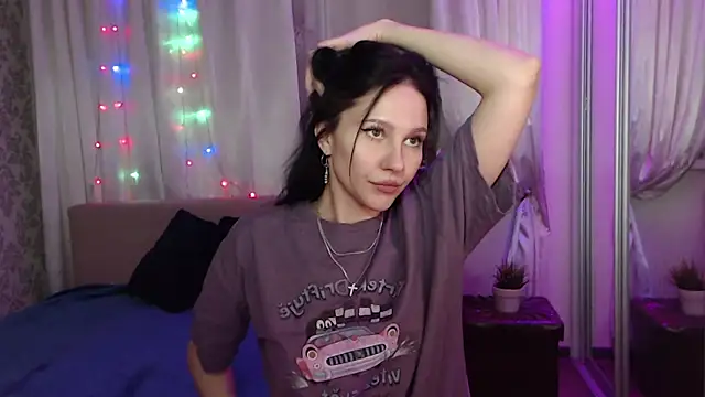 Snapshot of Zlata888 chatting on 11.24.25 Zlata888 online show from 11.24.25